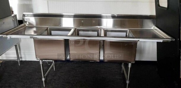 BRAND NEW! Stainless Steel Commercial 3 Bay Sink. Comes w/ Faucet and Sink Strainers! 86x25x25. Legs: 18"