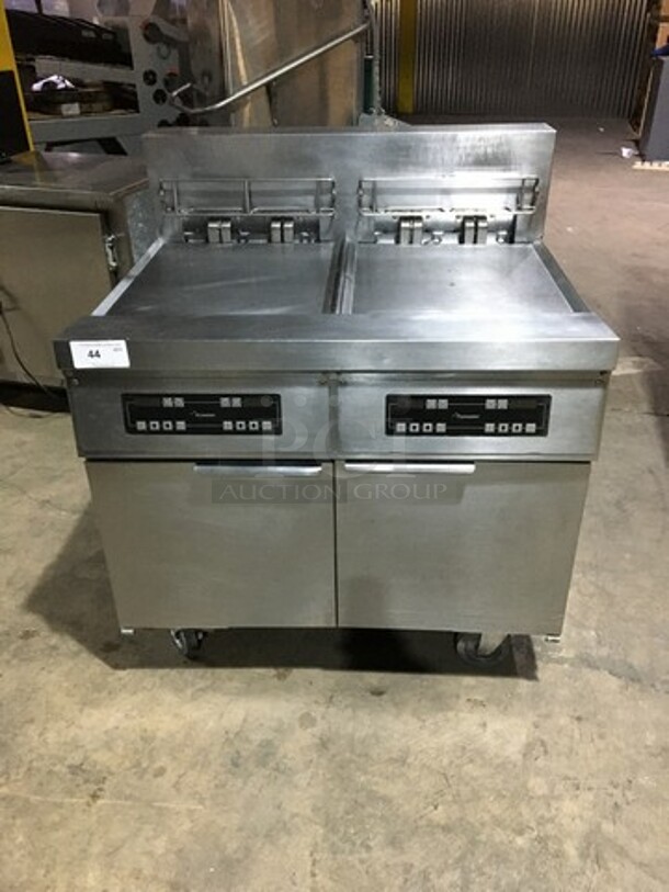 Pitco Commercial Electric Powered Dual Bay Deep Fat Fryer! With Backsplash! All Stainless Steel! Model FPH21721SC Serial 0702VH0004! 480V 3Phase! On Casters!