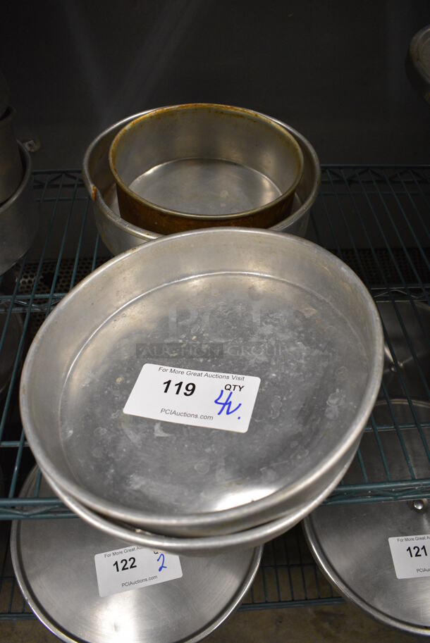 4 Various Metal Round Baking Pans. Includes 10.5x10.5x2. 4 Times Your Bid!