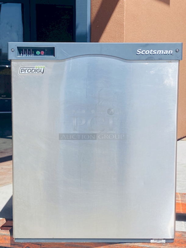 NUGGETS STYLE ICE! Scotsman N0922W-32B 1094 Lb Nugget Ice Machine - Water Cooled, Prodigy Series Ice Maker. removed From Raising Cane's Nugget style ice Water-cooled, self-contained condenser Up to 1094 lb production/24 hours Stainless steel finish 208-230 volts, 60 Hz, 1-phase, 17.9 amps UL, NSF, CE 22.9” x 24” x 27”	