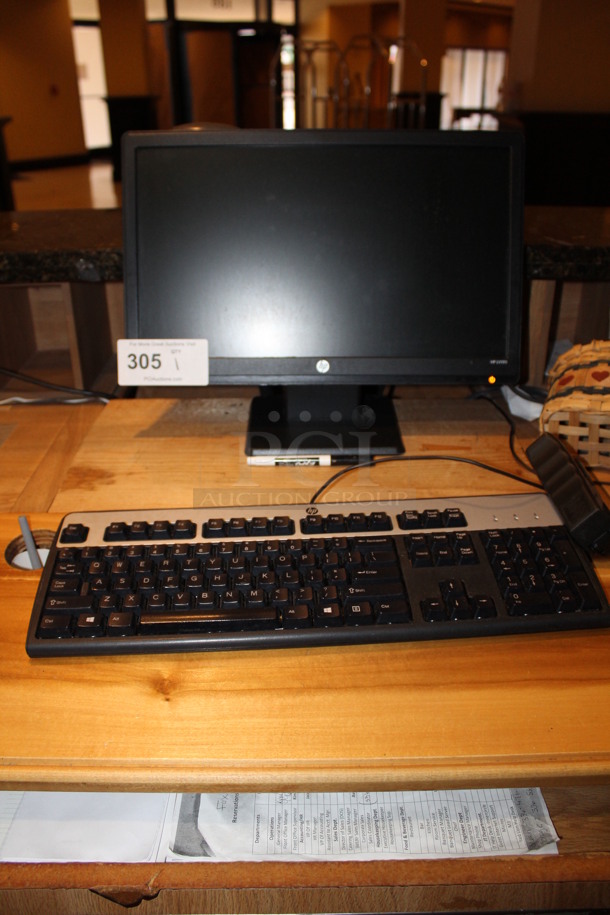 HP LV1911 17" Monitor and HP Keyboard. 17x11