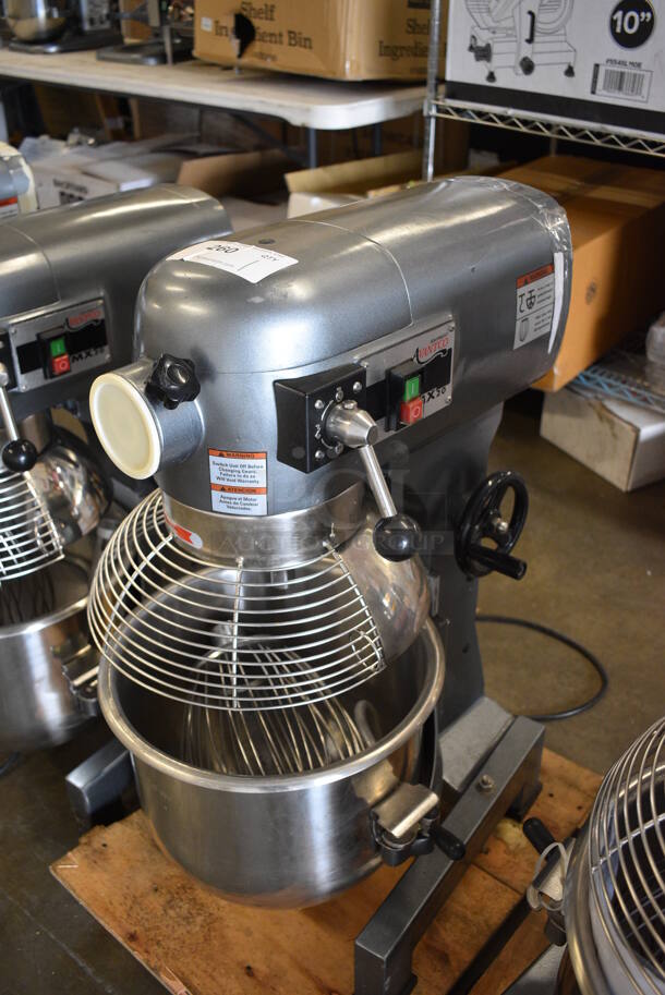 Avantco MX20 Metal Commercial 20 Quart Planetary Dough Mixer w/ Stainless Steel Bowl, Bowl Guard, Dough Hook and Paddle Attachments. 120 Volts, 1 Phase. 15x21x32. Tested and Does Not Power On