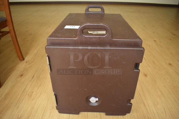 Cambro 300MPC Brown Poly Insulated Food Carrying Case. 16.5x24.5x22.5. (Classroom 1)