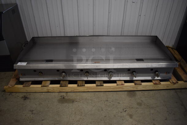 BRAND NEW SCRATCH AND DENT! Cooking Performance Group GT-CPG-72-NL 72" Gas Countertop Griddle with Thermostatic Controls. Missing Legs and 2 Knobs - 180,000 BTU