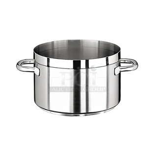 BRAND NEW SCRATCH AND DENT! Vollrath Paderno 11107-40 32 1/2 qt Stainless Sauce Pot - 15 3/4" x 9 5/8"