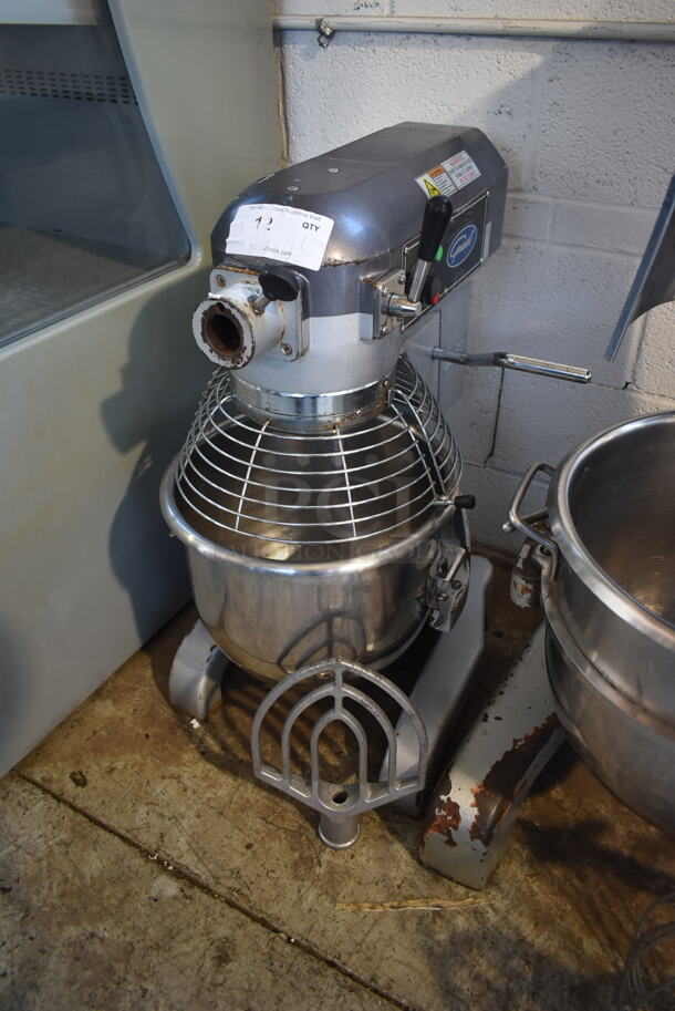 General GEM120 Metal Commercial Floor Style 20 Quart Planetary Dough Mixer w/ Stainless Steel Mixing Bowl, Bowl Guard and Paddle Attachments. 110 Volts, 1 Phase.  Tested and Working!