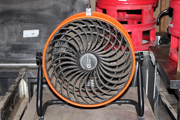 Commercial Electric HVFF16CE 16" Turbo Floor Fan, 120 VAC 60Hz. **Not In Working Order**