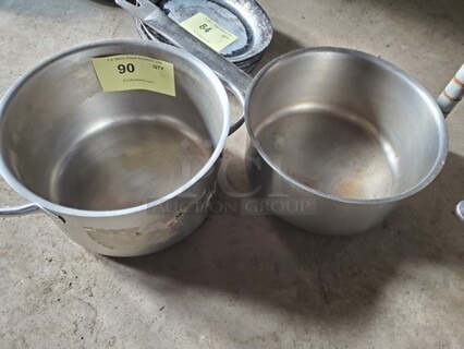 Lot of 2 Pots