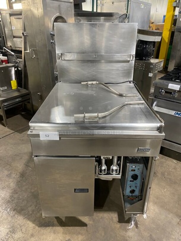 Pitco Frialator Commercial Natural Gas Powered Donut Fryer! With Raised Backsplash! All Stainless Steel! On Legs!