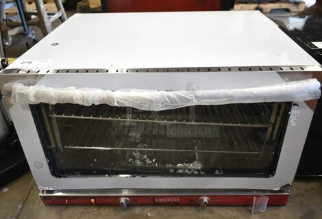 BRAND NEW SCRATCH AND DENT! Avantco 177CO38M Stainless Steel Commercial Countertop Electric Powered Full Size Convection Oven. See Pictures for Broken Glass and Interior Damage. 208/240 Volts, 1 Phase. 