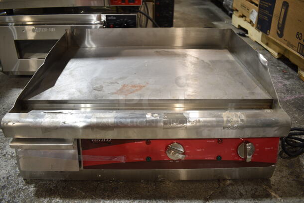 Avantco 177EG24N Stainless Steel 24" Electric Countertop Griddle. 208/240 Volts, 1 Phase.