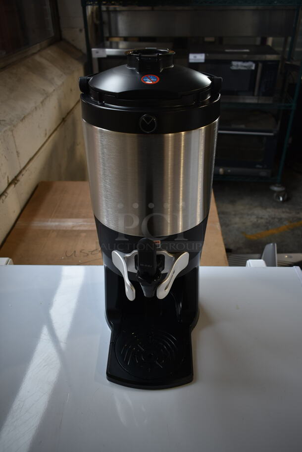 BRAND NEW SCRATCH AND DENT! 2023 Bunn TF SERVER Stainless Steel Commercial 1.5 G Coffee Server. 