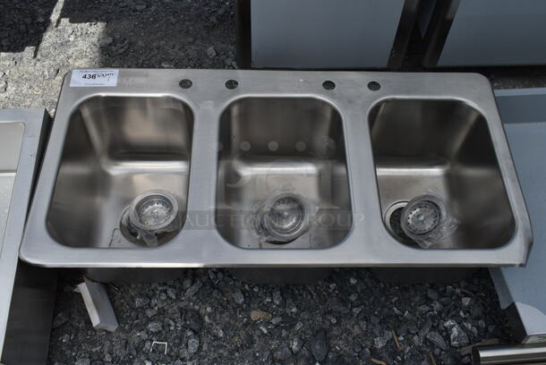BRAND NEW SCRATCH AND DENT! Stainless Steel Commercial 3 Bay Drop In Sink. 