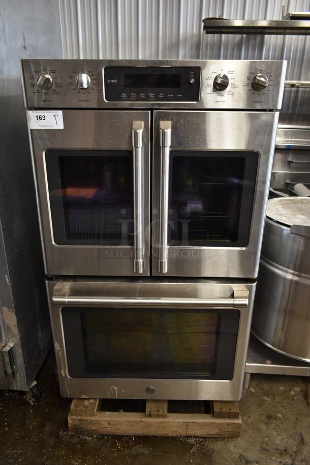General Electric GE CT9570SL1SS Stainless Steel Double Stack Convection Oven. 120/208-240 Volts.