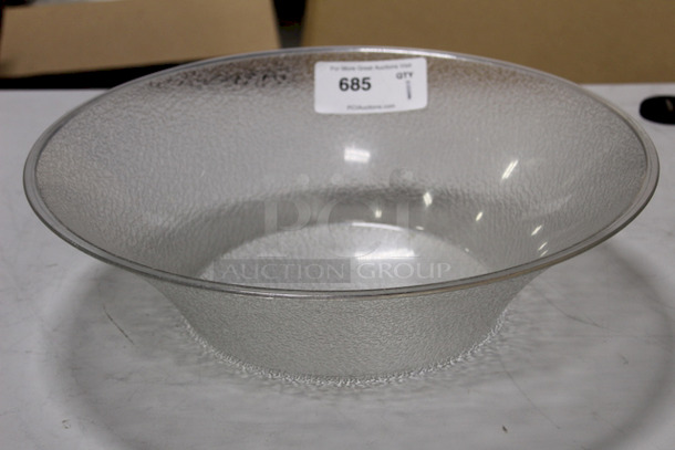 FANCY! Cambro BSB18 Camwear Pebbled Bell Shaped 18" Bowl 12.5 Quart 18" Polycarbonate
