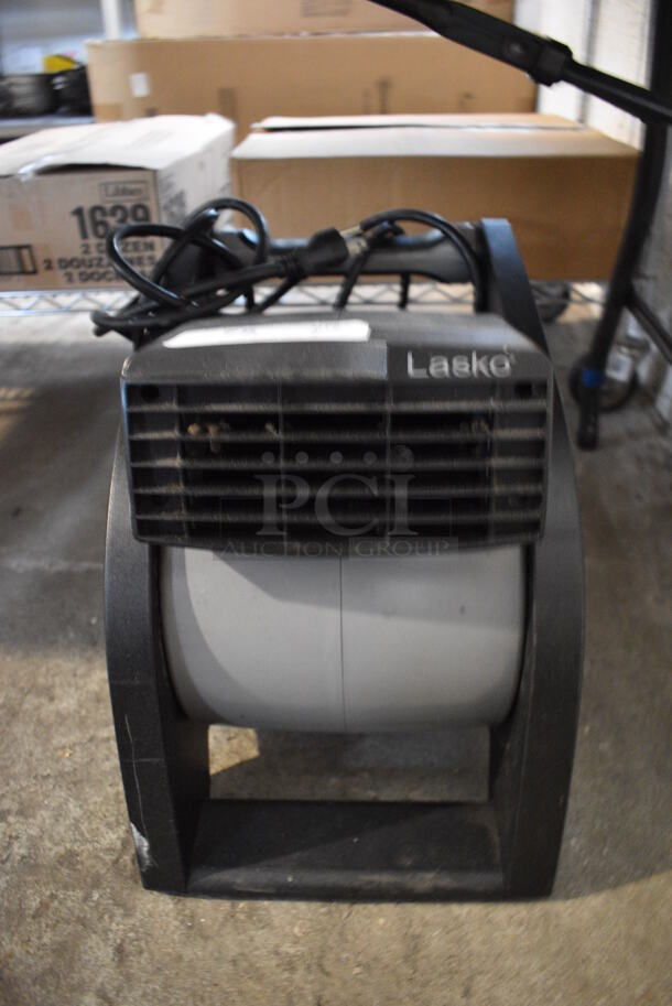 Lasko Gray and Black Poly Floor Fan. 11x16x16. Tested and Working!