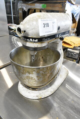 KitchenAid Classic Plus Countertop Planetary Dough Mixer w/ Metal Bowl. 