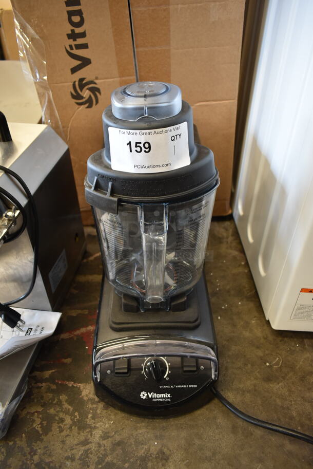 BRAND NEW SCRATCH AND DENT! 2022 Vita-Mix VM0141A Metal Commercial Countertop Blender w/ Pitcher. 120 Volts, 1 Phase. Tested and Working!