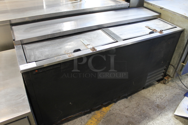 True TD-65-24 Stainless Steel Commercial Back Bar Bottle Cooler w/ 2 Sliding Lids. 115 Volts, 1 Phase. Tested and Powers On But Does Not Get Cold