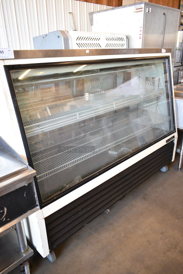 True TSID-72-2 Metal Commercial Floor Style Deli Display Case Merchandiser. 115 Volts, 1 Phase. Tested and Powers On But Does Not Get Cold - Item #1117936