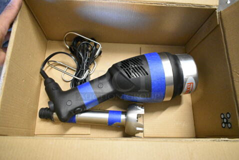 BRAND NEW SCRATCH AND DENT! Galaxy IMBL7 7" Light-Duty Variable Speed Immersion Blender. 