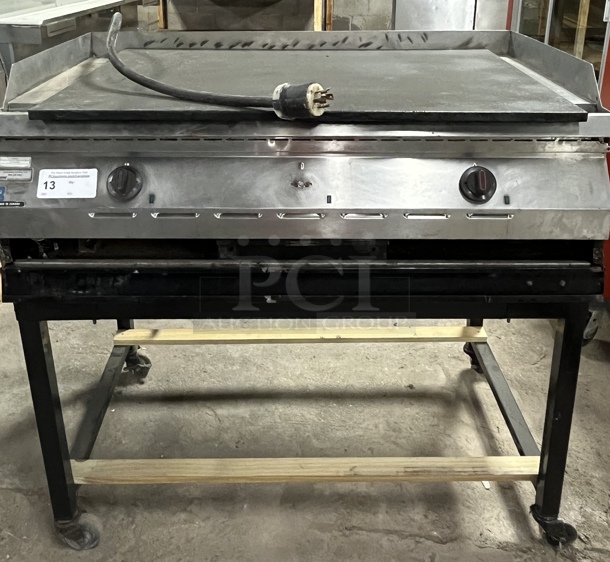 Electric 36" Flat Grill on Casters, Tested & Working!