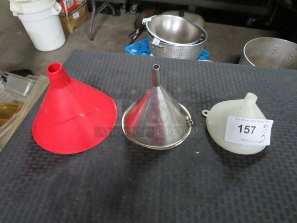 One Lot Of 3 Assorted Size Funnels.