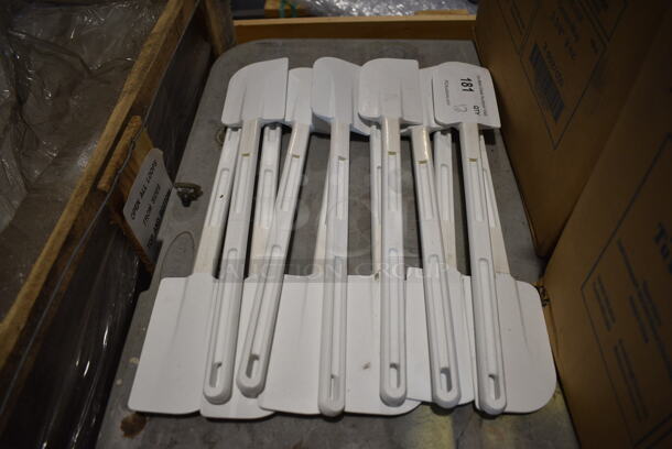 12 BRAND NEW! White Poly Scrapers. 16.5". 12 Times Your Bid!