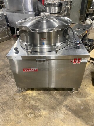 All Stainless Steel! Vulcan Direct Steam Tilting 40 Gallon Kettle! 120V 1 Phase! Model: VDMT40 SN: AP-1049337-8CC-4177! 