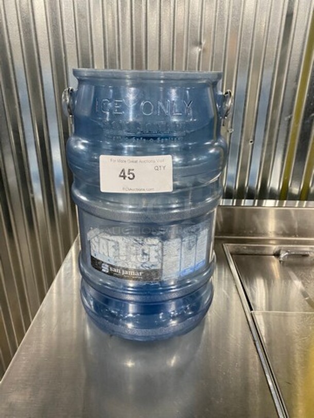San Jamar SafTice Blue Poly Ice Bucket!