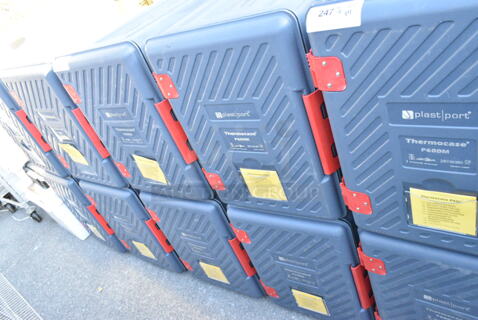 4 Plast Port Thermocase P600M Poly Portable Catering Case. 4 Times Your Bid!