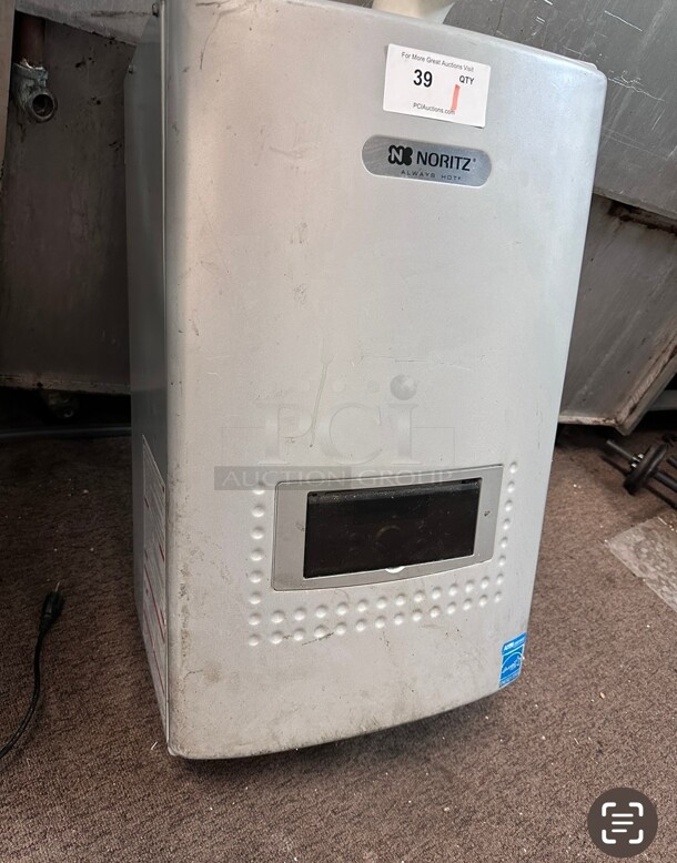 Noritz 11.1 GPM 199900 BTU 120 Volt Commercial Natural Gas Condensing Tankless Water Heater NSF Tested and Working