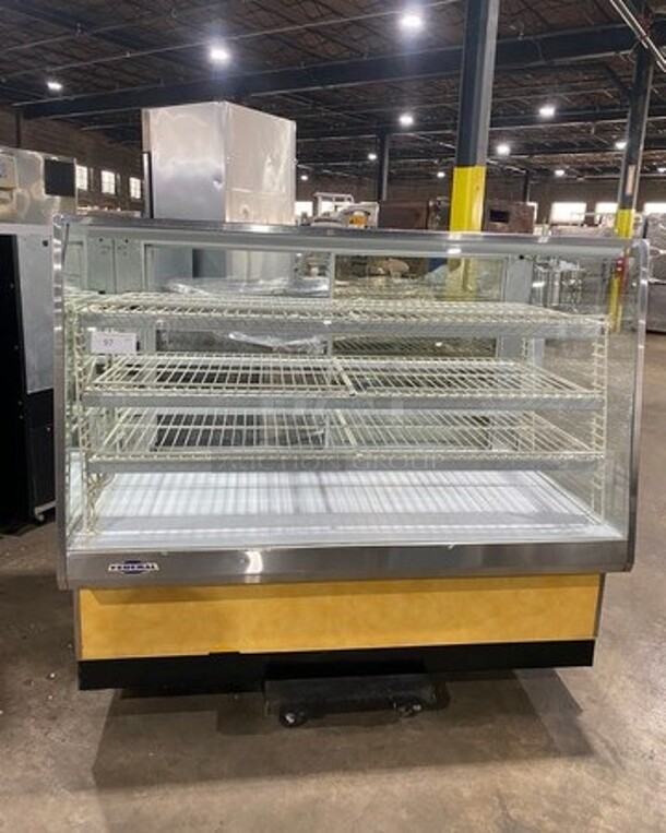 Federal Industries Commercial Dry Bakery Display Case Merchandiser! With Slanted Front Glass! With Sliding Rear Access Doors! Model: VH59 SN: 761812
