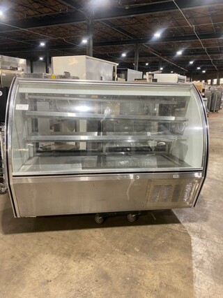 WOW! Leader Commercial Refrigerated Curved Glass Bakery/Deli Display Case Merchandiser! With 2 Stainless Steel Shelves! With Rear Sliding Door Access! 115V 1 Phase! Model: RHDL72 S/C SN: PT10m1682a!