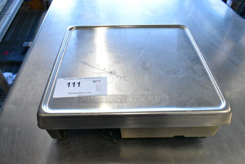 Avery Berkel 6720-15 Countertop Scale. 