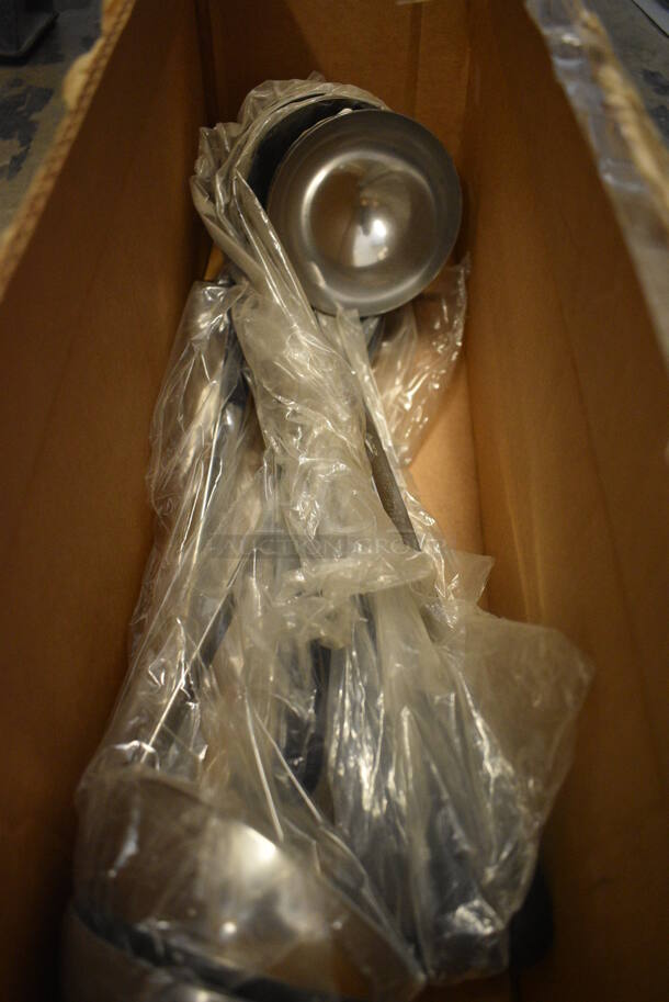7 BRAND NEW IN BOX! Vollrath 58066 Stainless Steel 8 oz Ladles. 15". 7 Times Your Bid!