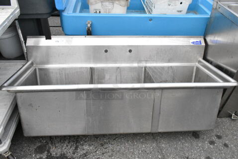 Stainless Steel Commercial 3 Bays Sink. No Legs. Bays 18x18x14