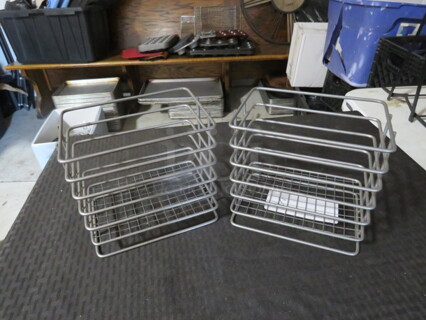 Stainless Steel Wire Holder. 2XBID