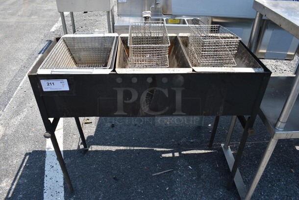 Metal Commercial 3 Bay Dumping Station w/ 5 Metal Fry Baskets. 36x16x32.