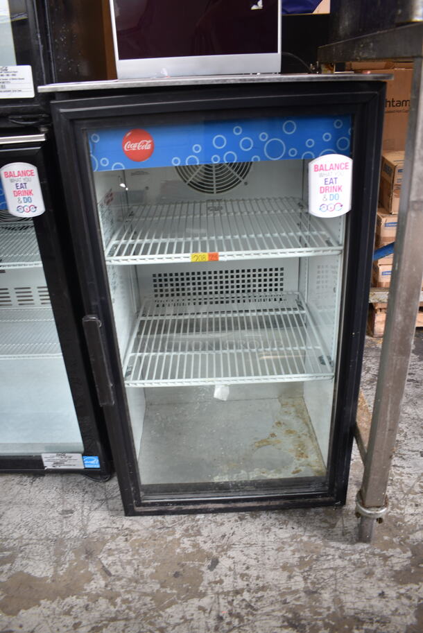 True GDM-06-LD Metal Commercial Single Door Mini Cooler Merchandiser. 115 Volts, 1 Phase. Tested and Working!