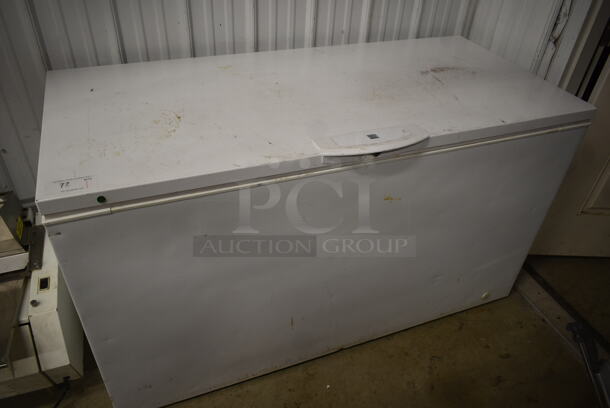 2017 Kenmore 253.12812510 Metal Chest Freezer w/ Hinge Lid. 115 Volts, 1 Phase. Tested and Working!