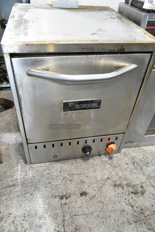 Sierra Stainless Steel Commercial Natural Gas Powered Oven. - Item #1145660