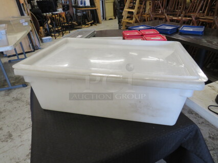 One 13 Gallon Food Storage Container With Lid.