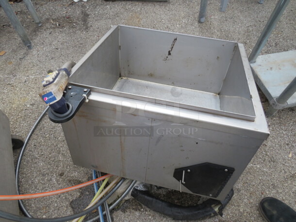 One Stainless Steel Ice Well With Cold Plate And 8 Button Gun. 23.5X21X18