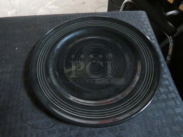 9 Inch Tuxton Black Plate. 14XBID