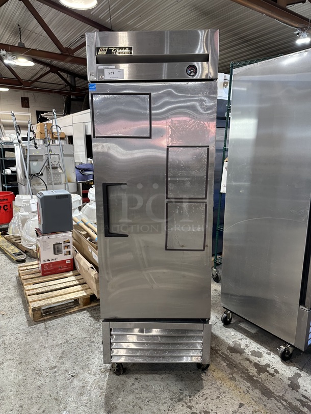 True T-23F Stainless Steel Commercial Single Door Reach In Freezer w/ Poly Coated Rack on Commercial Casters. 115 Volts, 1 Phase. Tested and Powers On But Does Not Get Cold