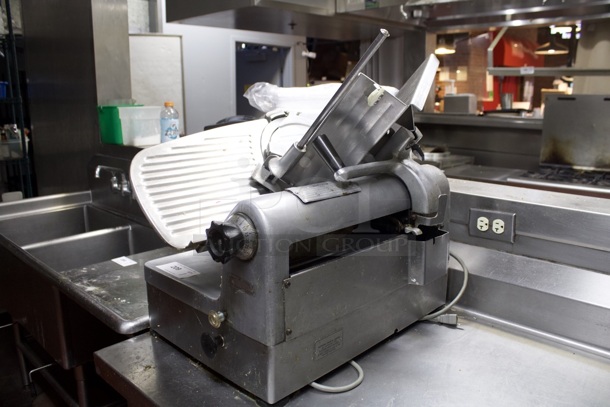 Hobart 1712 Automatic 2-Speed Deli Slicer In Perfect Working Order. 115v, 60hz, 1ph, 6.7 Amp