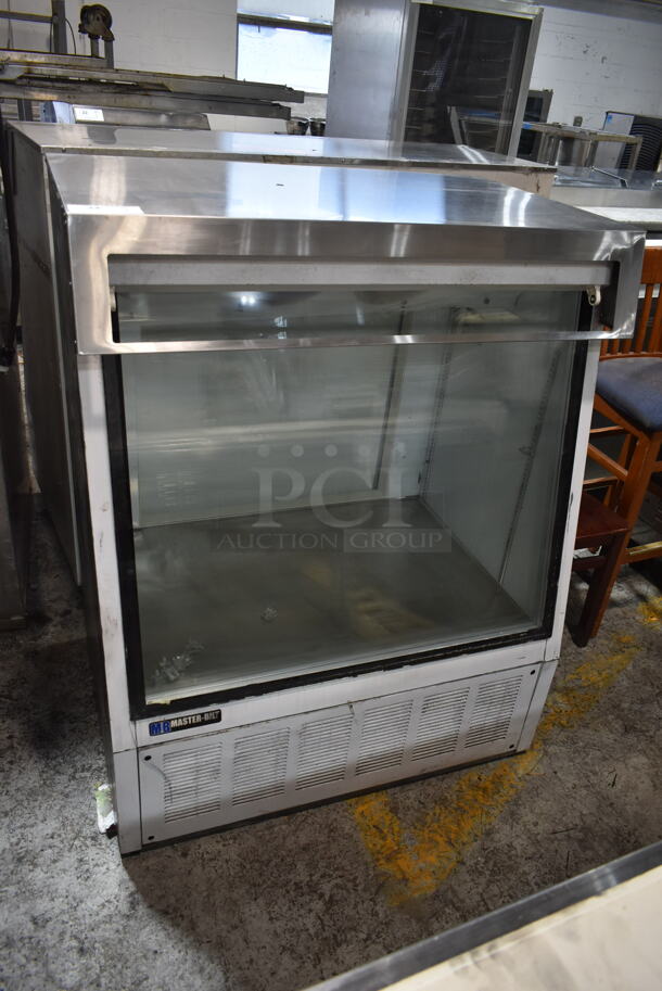 Master-Bilt FIP-40 Metal Commercial Floor Style Deli Display Case Merchandiser. 208-230 Volts, 1 Phase. Tested and Does Not Power On - Item #1116846