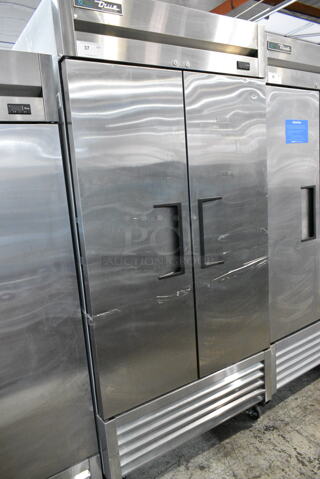 2021 True T-35-HC Stainless Steel Commercial 2 Door Reach In Cooler w/ Poly Coated Racks on Commercial Casters. 115 Volts, 1 Phase. Tested and Working!