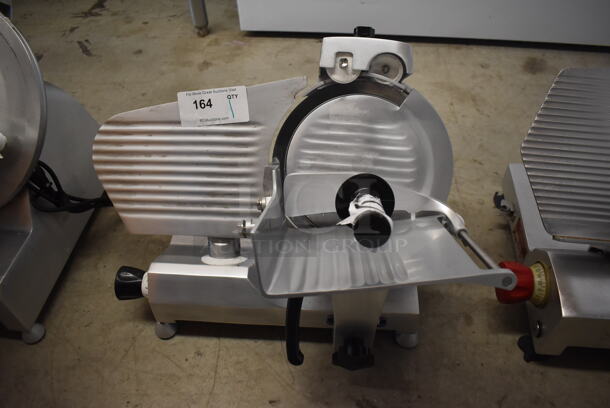 Fleetwood 312 Stainless Steel Commercial Countertop Meat Slicer w/ Blade Sharpener. 115 Volts, 1 Phase. 22x17x17. Tested and Working!